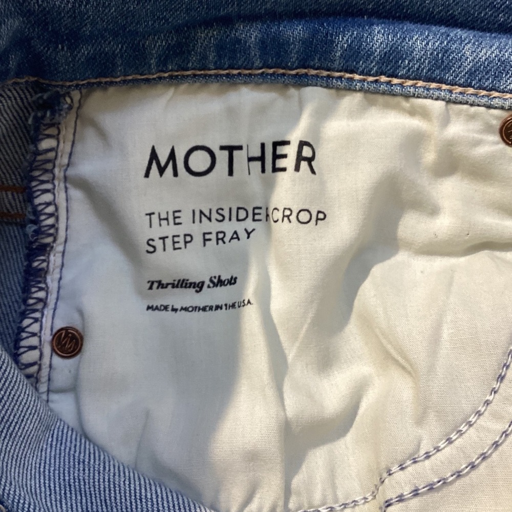 Mother The Insider Crop Step Fray Jeans Thrilling Shots Blue Distressed Size 31 - Picture 6 of 8